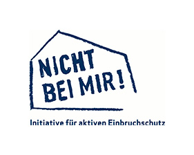 Blaues Logo mit der Aufschrift NICHT BEI MIR! innerhalb einer Hauskontur und dem Text Initiative für aktiven Einbruchschutz.