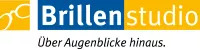 Logo mit dem Schriftzug Brillenstudio, dem Slogan Über Augenblicke hinaus und einer stilisierten Brille.